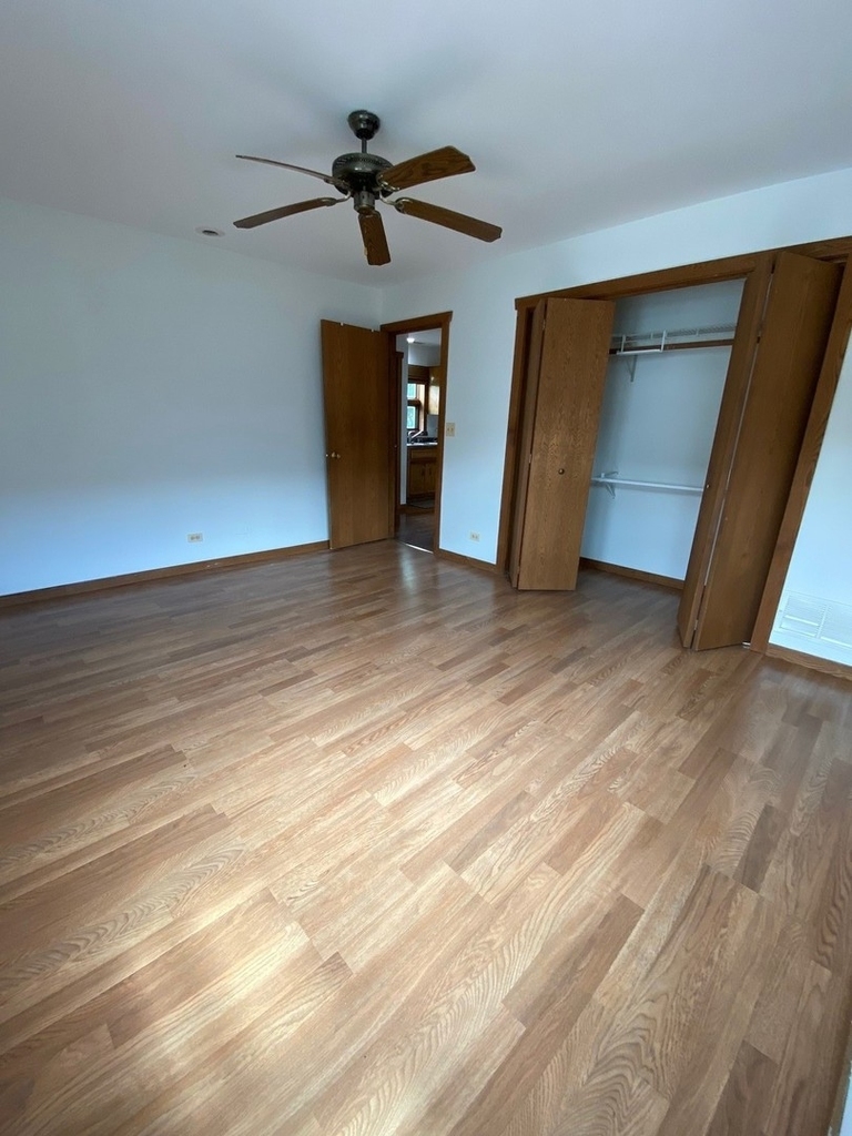 1205 West Fry Street - Photo 9