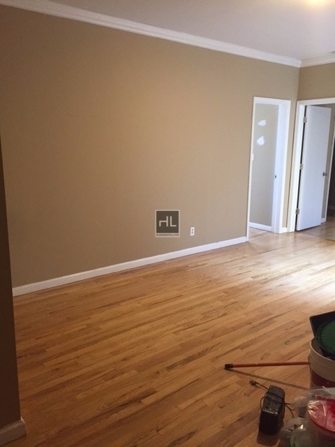 40-04 36 Avenue - Photo 2