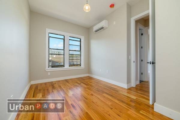 566 Maple Street - Photo 2