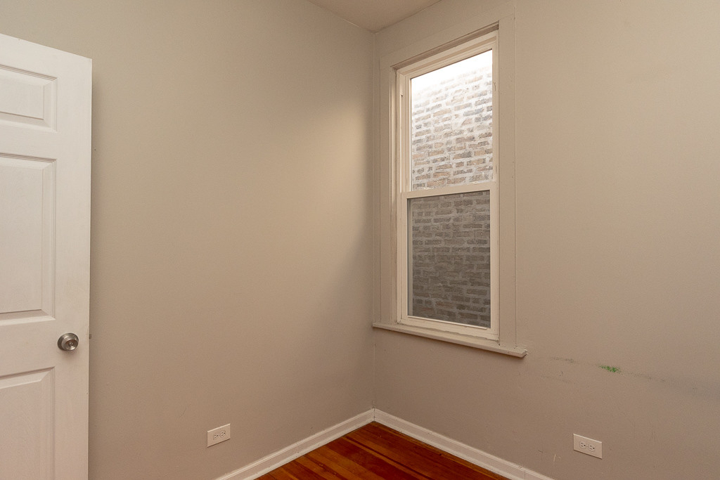 2049 Fullerton - Photo 12