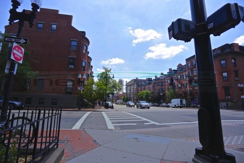 586 Massachusetts Ave. - Photo 2