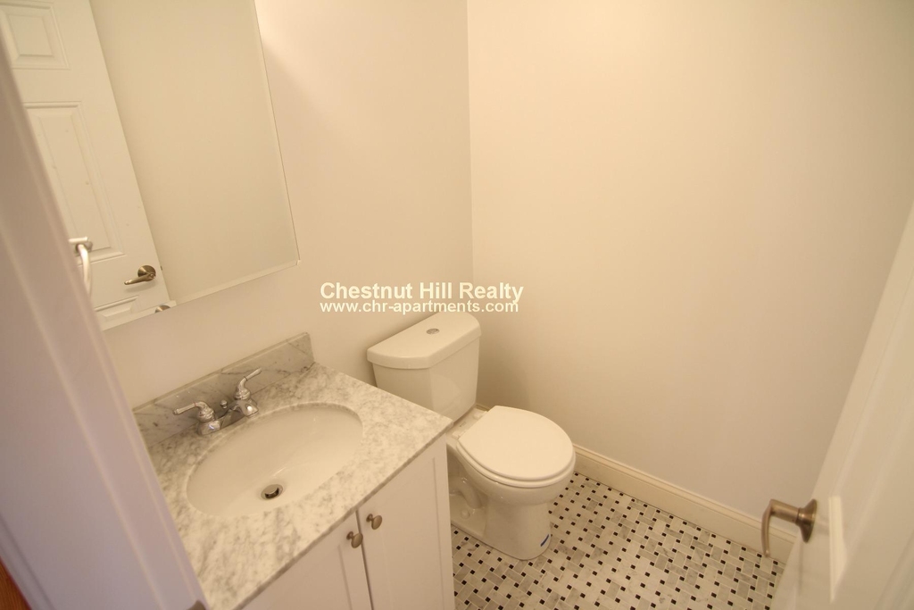 55 Langdon St. - Photo 0