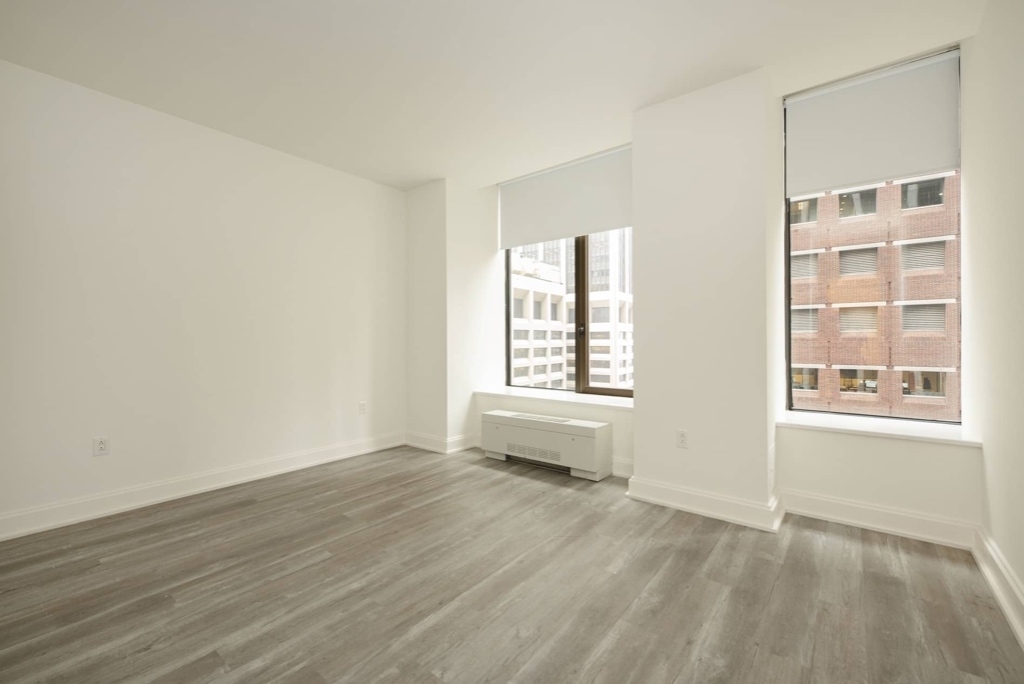 10 Hanover Square - Photo 4