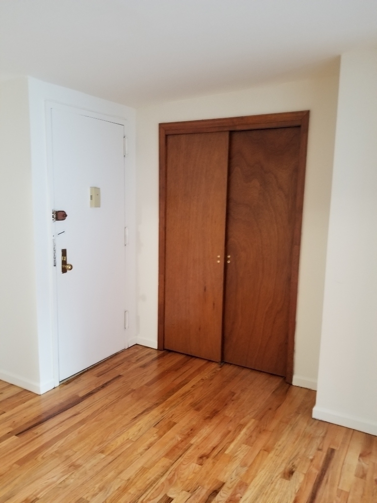 306 West 73rd Street - Photo 10