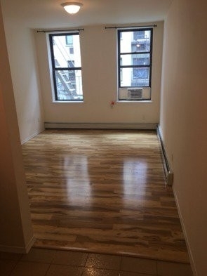 524 West 50th Street - Photo 0