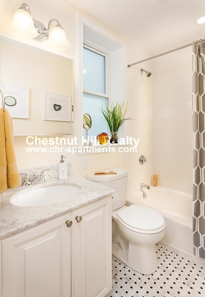 1 Chauncy St., Unit 3 - Photo 1