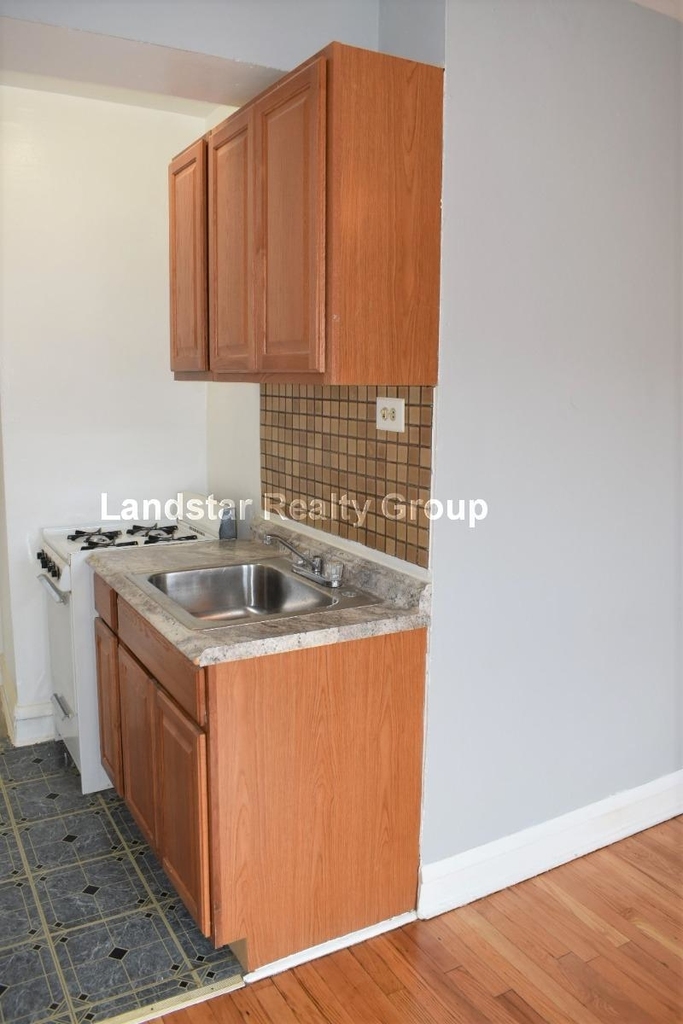 4602 N Beacon - Photo 4