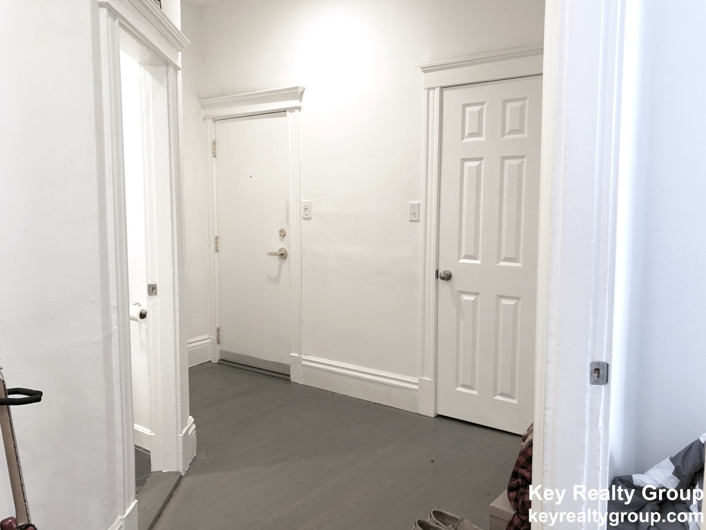 36 Queensberry St. - Photo 5