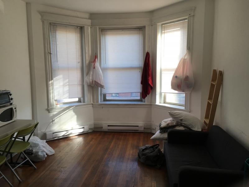 883 Huntington Ave. - Photo 2