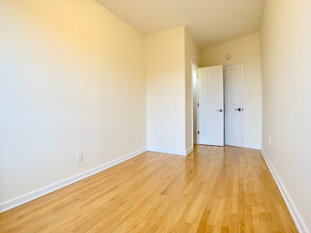 620 West 171st Street - Photo 4