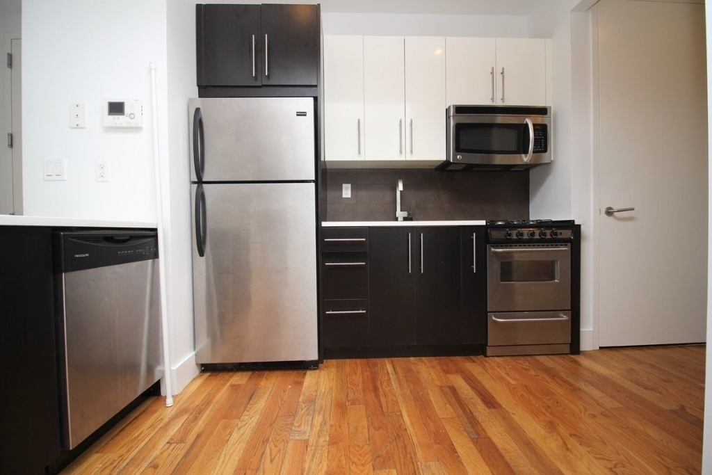 114 Seigel Street - Photo 3