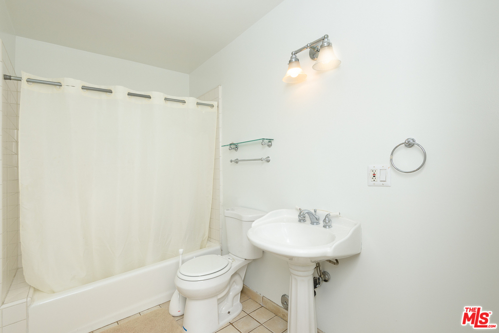 11425 Burnham St - Photo 15