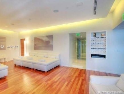 1040 Biscayne Blvd - Photo 9