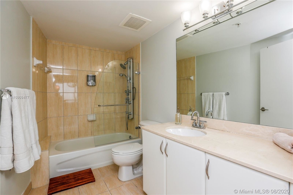 1750 N Bayshore Dr - Photo 23