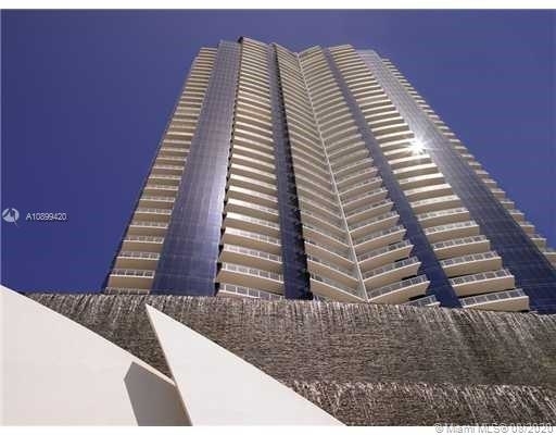 17121 Collins Ave - Photo 0