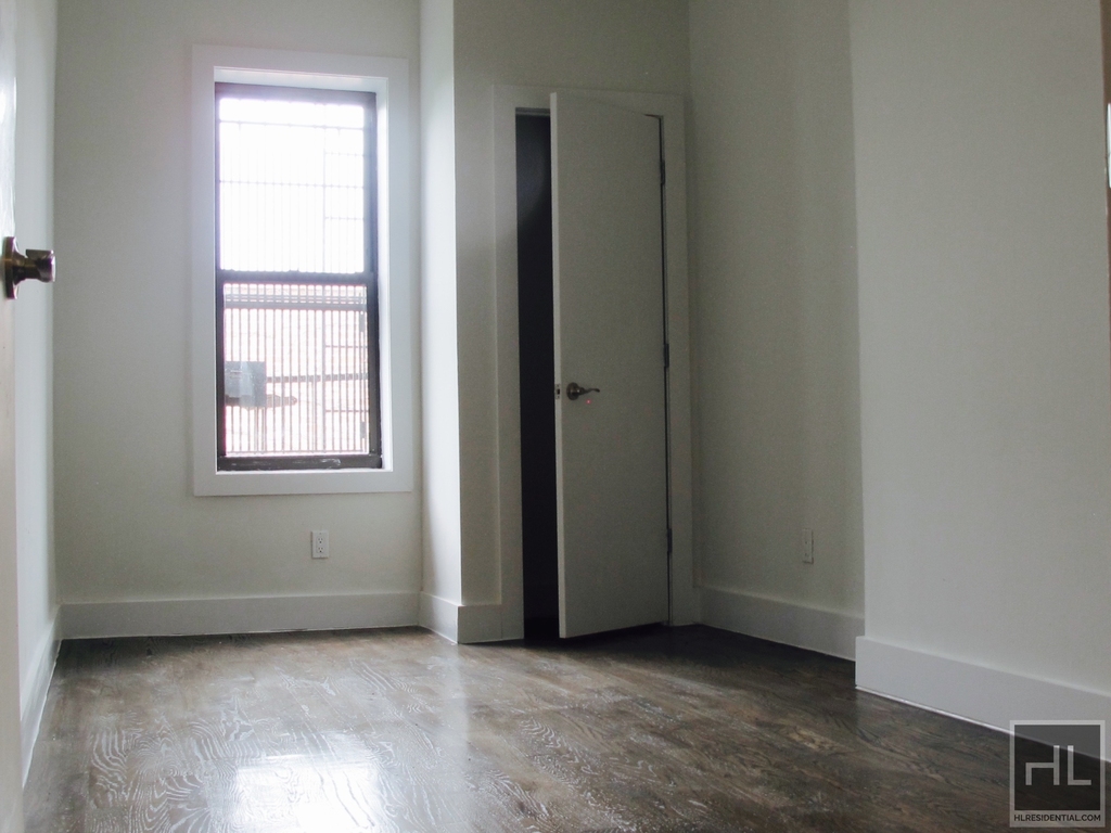 637 Wilson Avenue - Photo 5