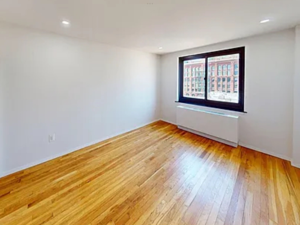 407 Park Avenue South - Photo 4