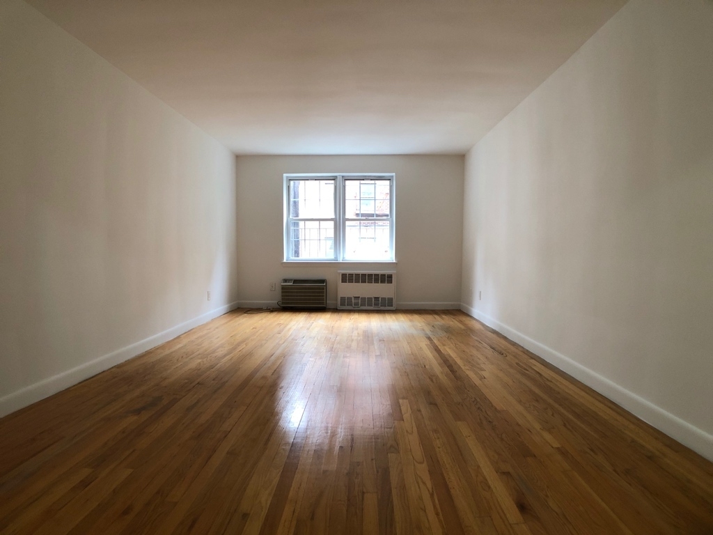 333 East 54th Street - Photo 0