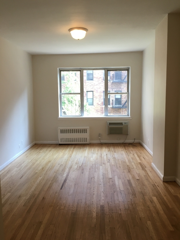 314 East 80th Street - Photo 1