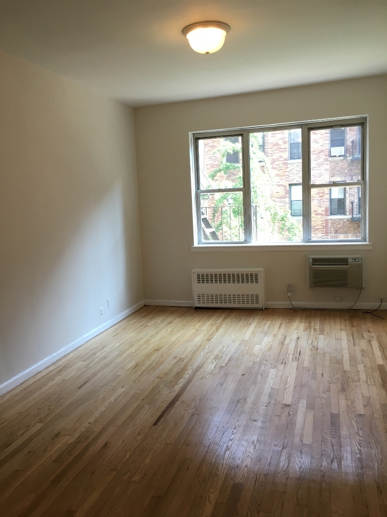 314 East 80th Street - Photo 2