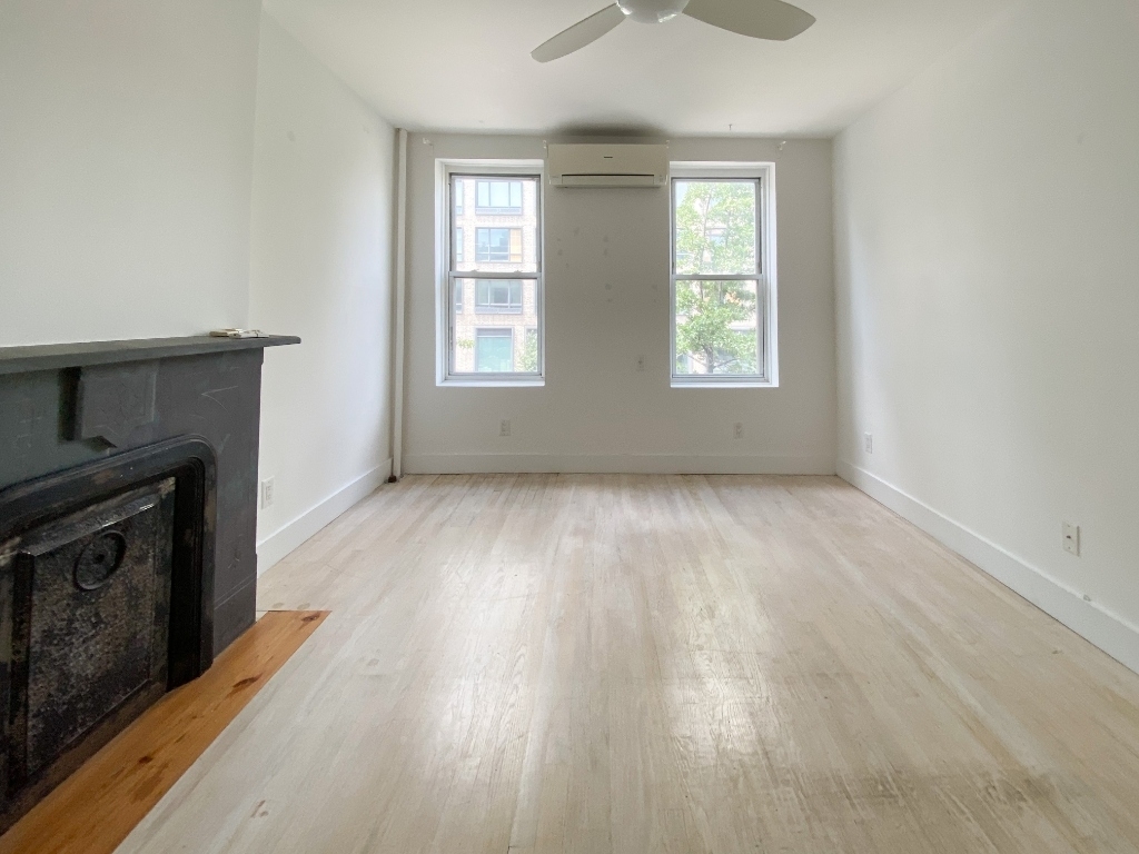 567 Vanderbilt Avenue - Photo 3