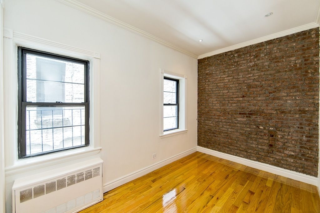 Prime West Village, Hudson and Perrry, 2.5 Month's Free and No Fee, ASAP to October Move - Photo 1