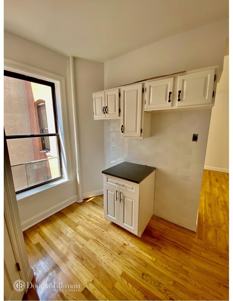 345 East 83rd St - Photo 2