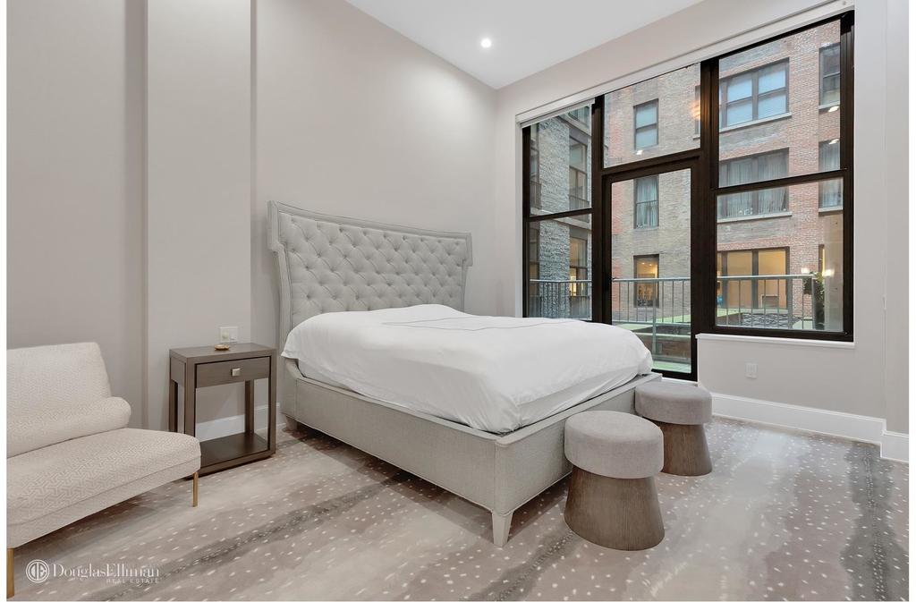 260 Park Avenue South - Photo 2