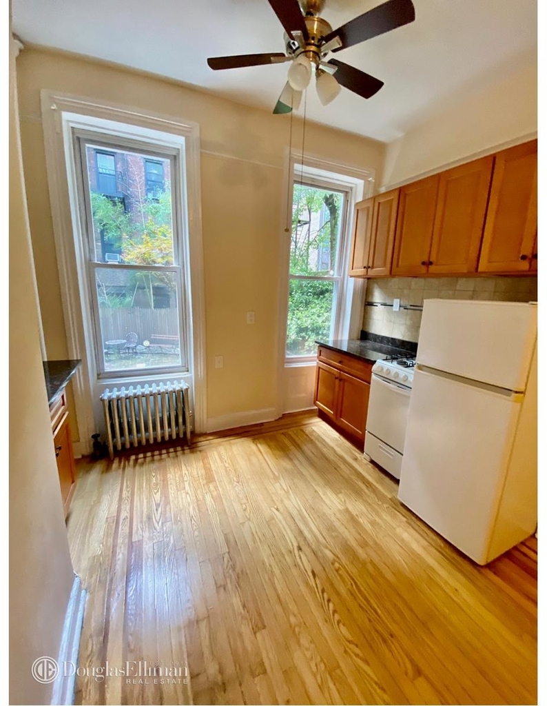 336 East 83rd St - Photo 1