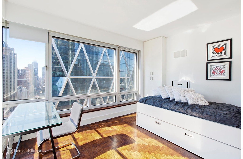 301 West 57th St - Photo 2