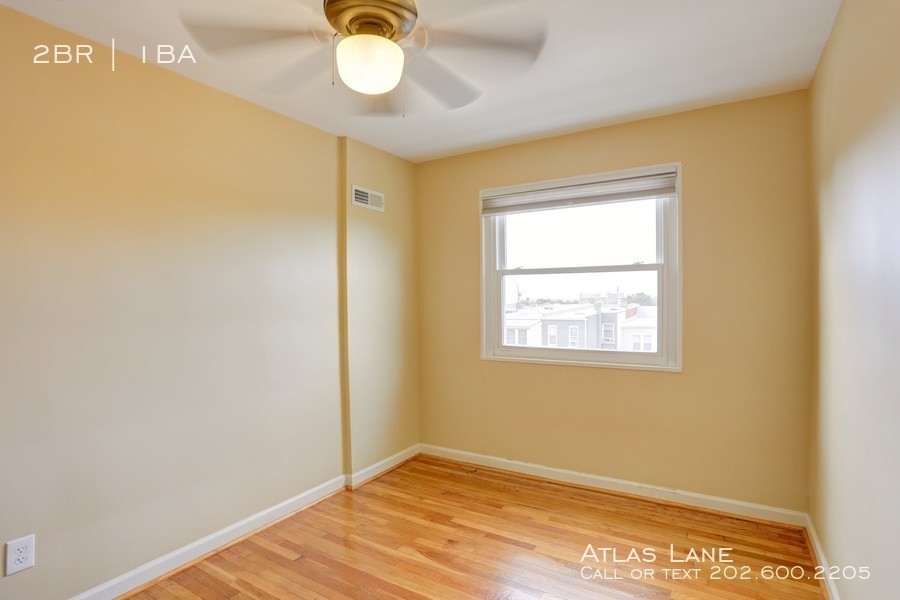 526 Kenyon Street Nw - Photo 1