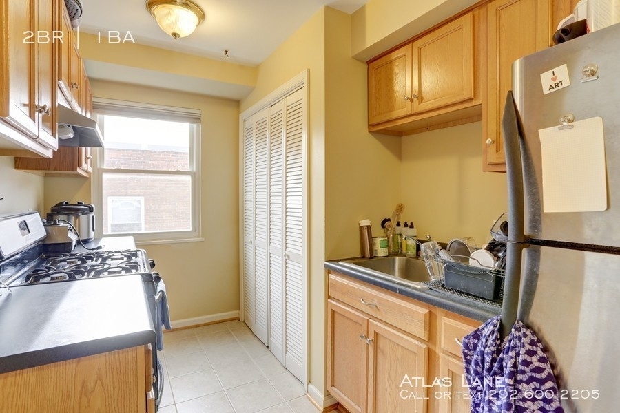 526 Kenyon Street Nw - Photo 8