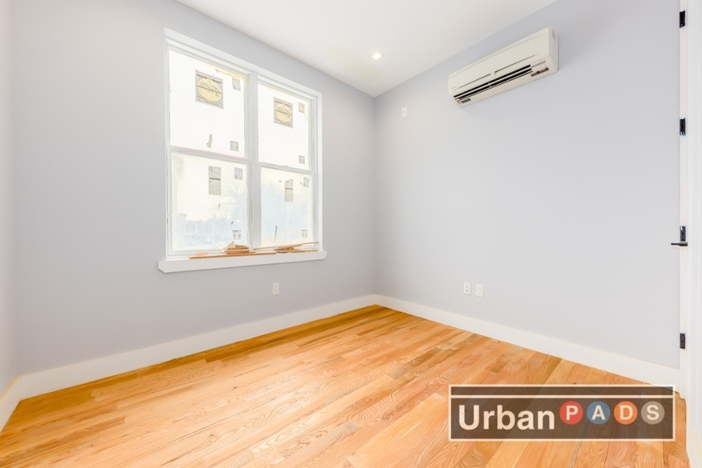 2178 Bergen Street - Photo 4