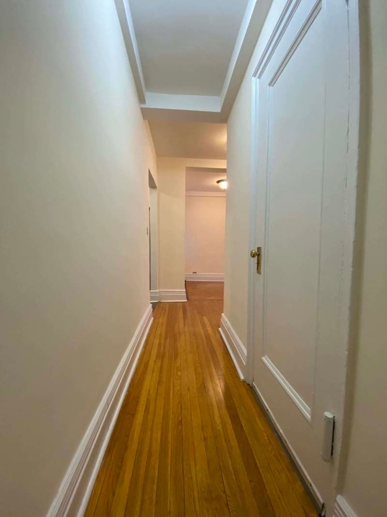 245 East 21st Street - Photo 8