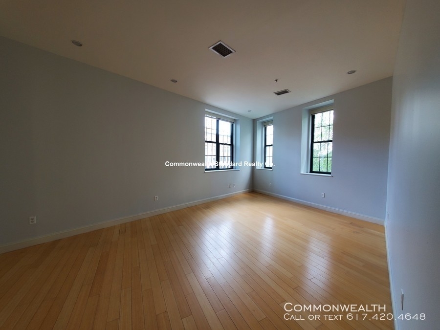 490 Harrison Avenue - Photo 0