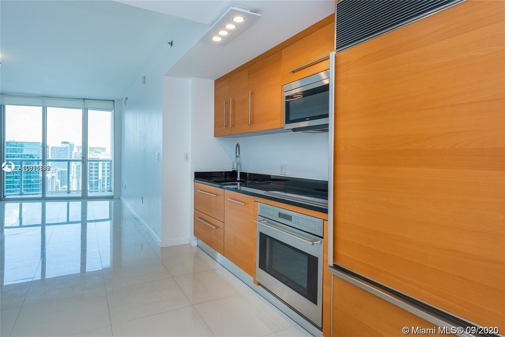 465 Brickell Ave - Photo 6