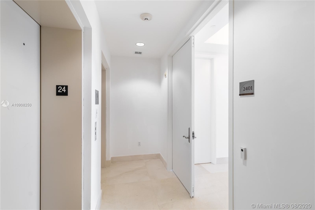 16001 Collins Ave - Photo 3