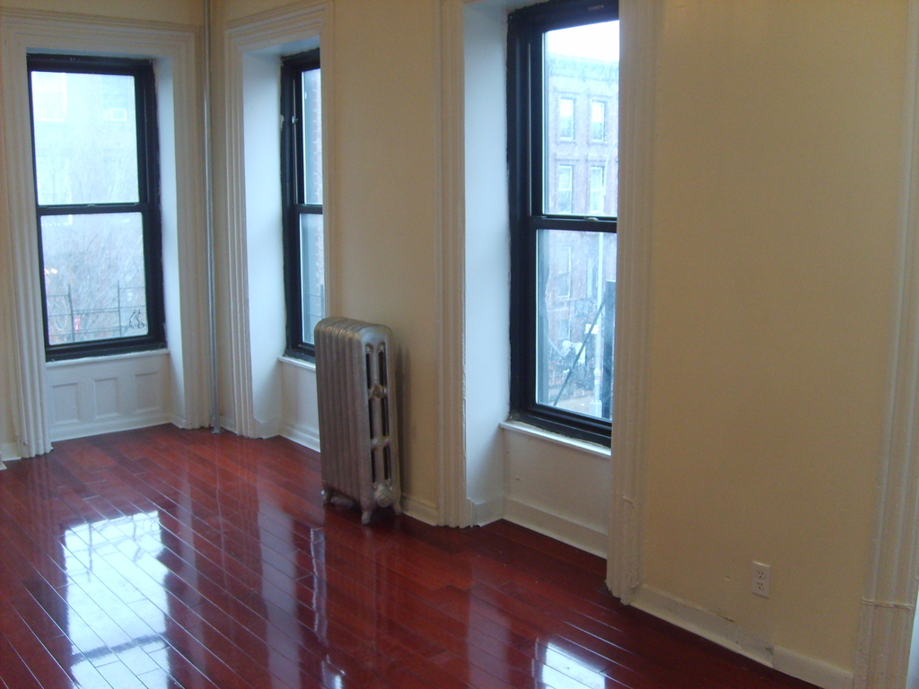 350 Greene Avenue - Photo 5