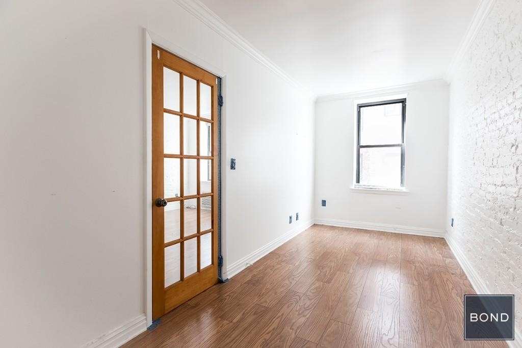 231 East 31st Street - Photo 1