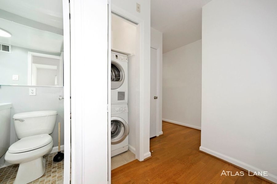 526 Kenyon St Nw - Photo 2