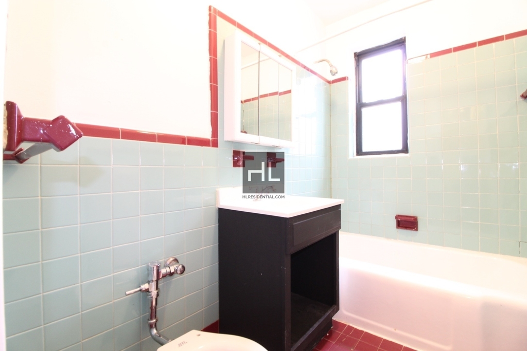 359 Ovington Avenue - Photo 5