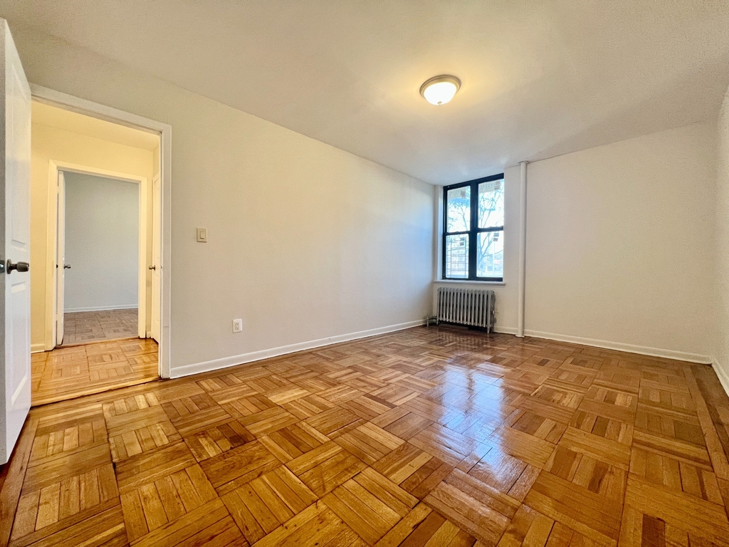 170 Parkside Avenue - Photo 6