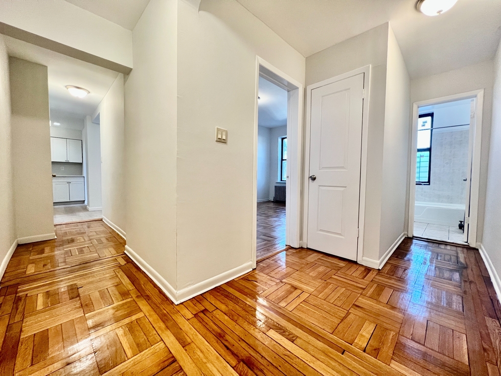 170 Parkside Avenue - Photo 3