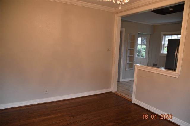 2120 Yucca Avenue - Photo 2