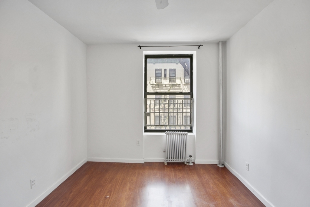 124 Mott Street - Photo 9