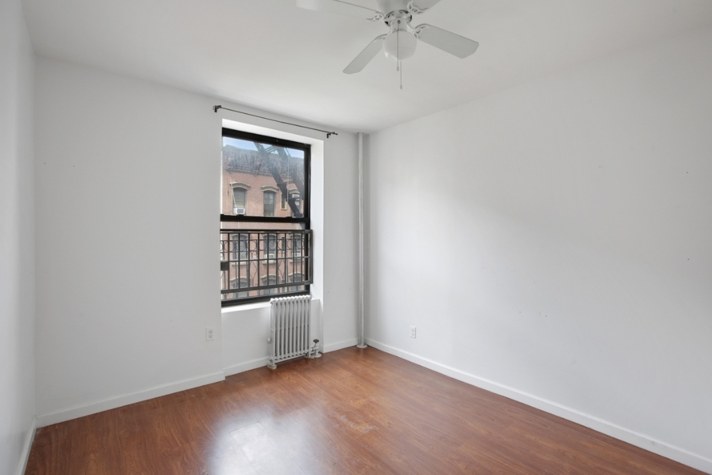 124 Mott Street - Photo 6