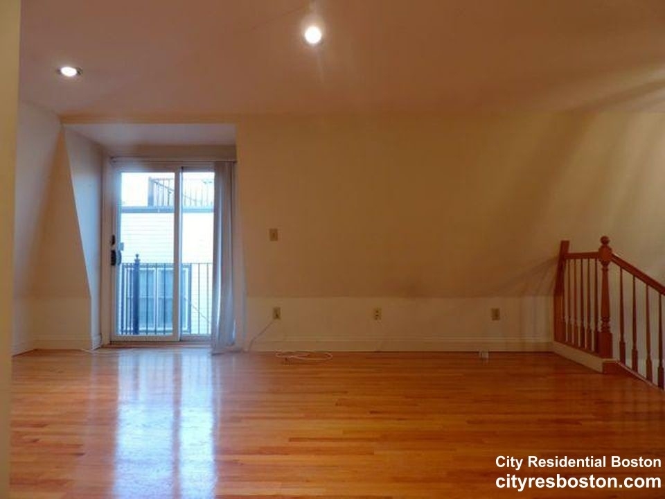 550 East 3rd St. - Photo 31