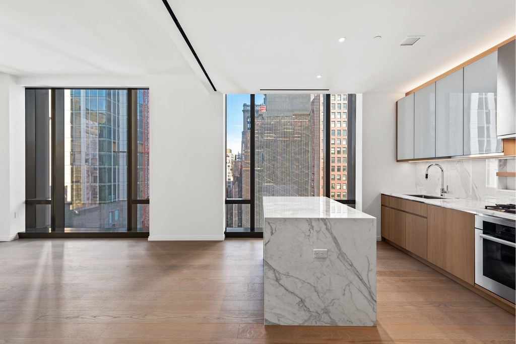 277  Fifth Ave - Photo 3