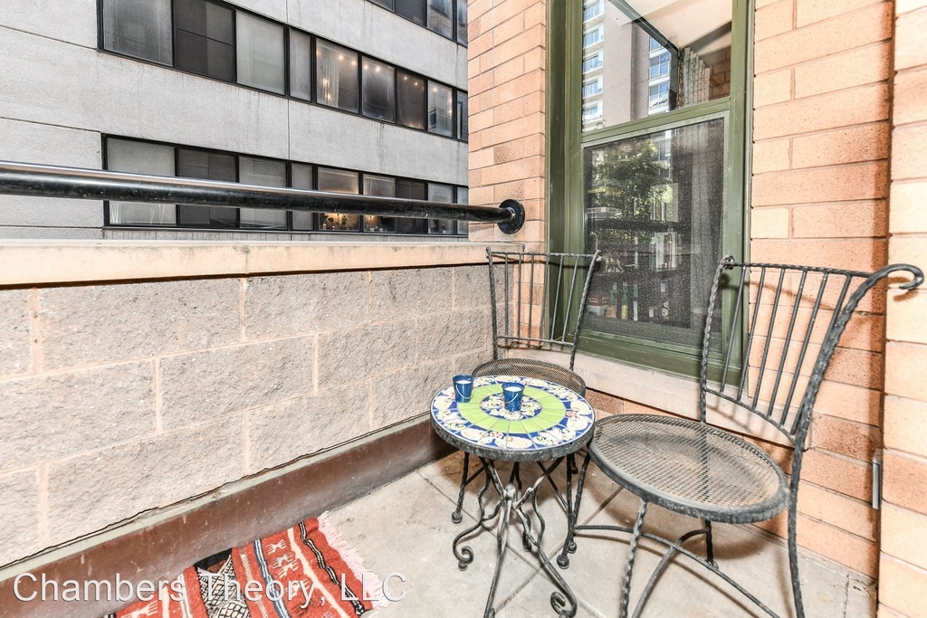 910 M St Nw #207 - Photo 4