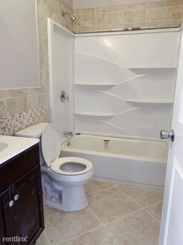 4111 Ludlow St 3r - Photo 8